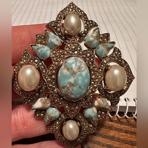 Sarah Coventry turquoise and pearl brooch 1960’s